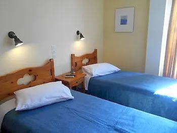 Alexandris Hotel *