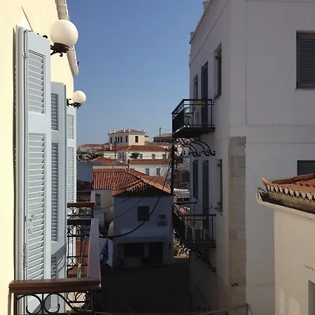 Alexandris * Spetses Town
